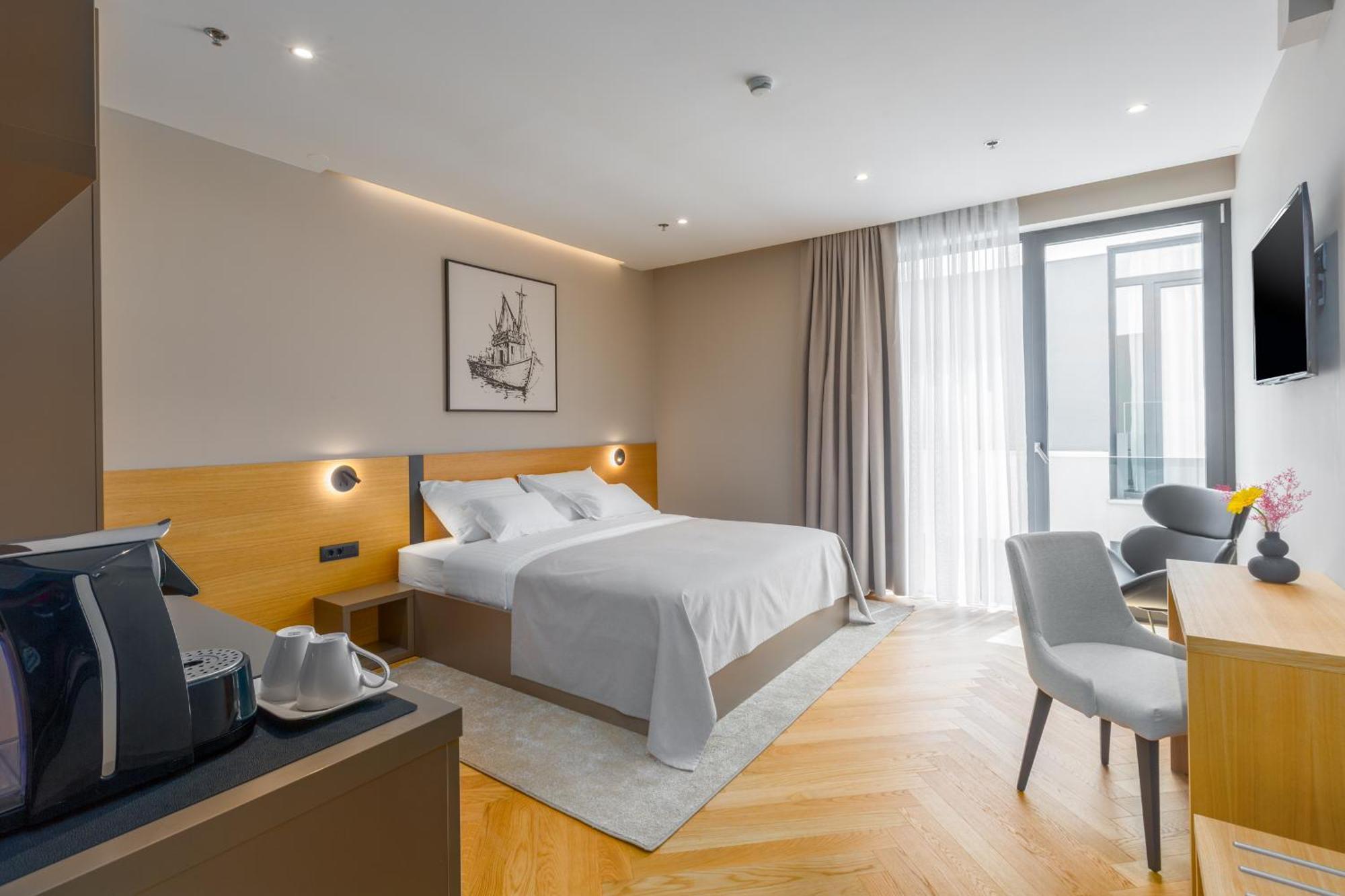Hotel Squero Ровинь Экстерьер фото