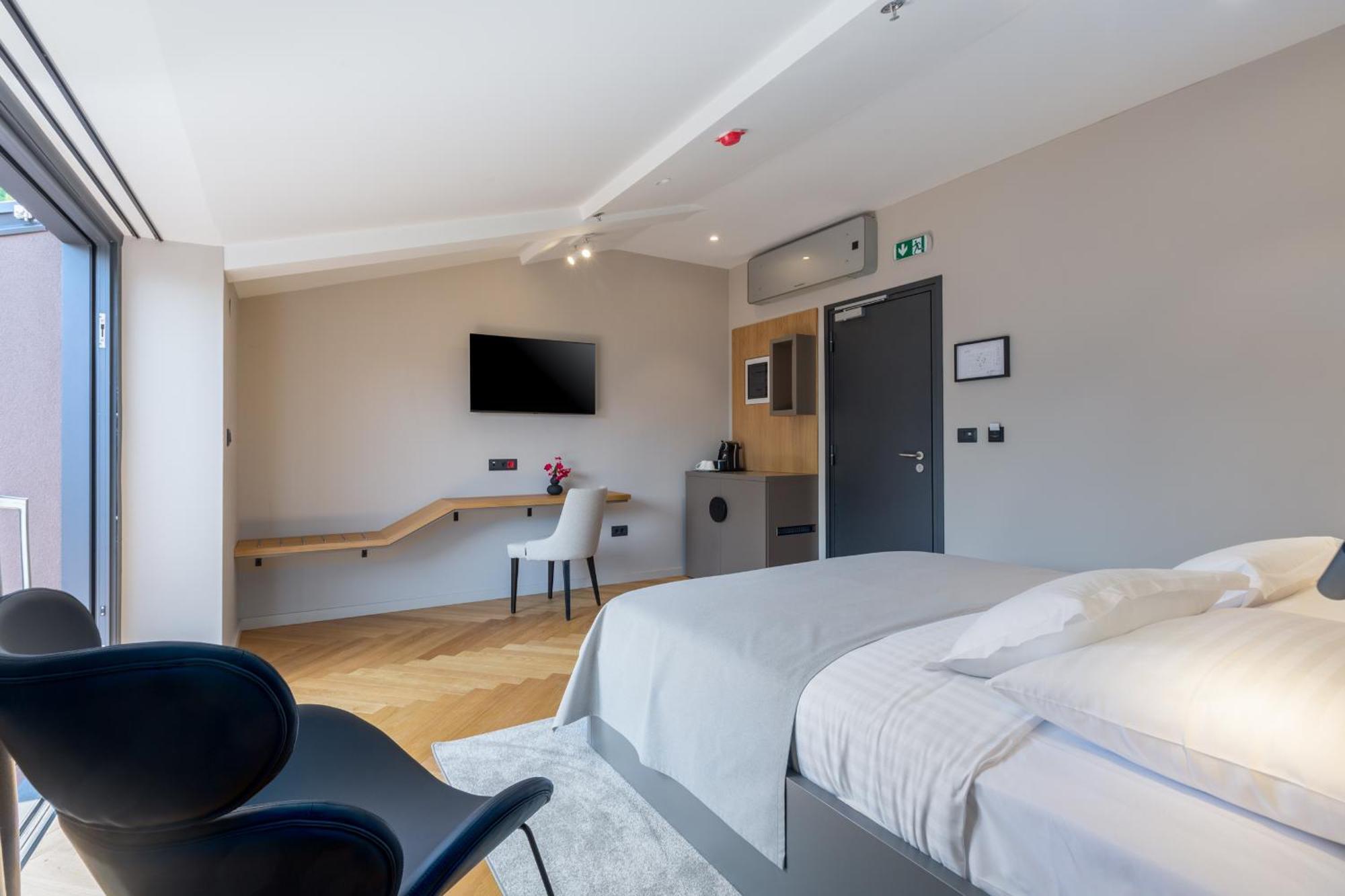 Hotel Squero Ровинь Экстерьер фото